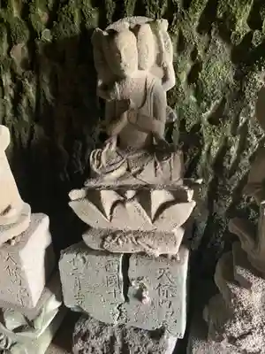 石仏群(名称不明)の仏像