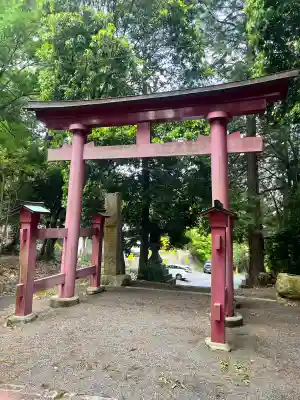 當麻山口神社の{uncategorized: "未分類", other: "その他", undefined: "問題あり", building: "その他建物", grave: "お墓", sacred_gate: "鳥居", guardian: "狛犬", statue: "像", buddha: "仏像", history: "歴史", nature: "自然", garden: "庭園", animal: "動物", pagoda: "塔", temizu: "手水舎", mountain_gate: "山門・神門", sanctuary: "本殿・本堂", subordinate: "末社・摂社", art: "芸術", scenery: "景色", jizo: "地蔵", ema: "絵馬", goshuin: "御朱印", omikuji: "おみくじ", items: "授与品その他", amulet: "お守り", goshuincho: "御朱印帳", eats: "食事", festival: "お祭り", votive_dance: "神楽", shichigosan: "七五三参", wedding: "結婚式", experience: "体験その他", initially: "初詣", around: "周辺", anti_infection: "感染症対策"}
