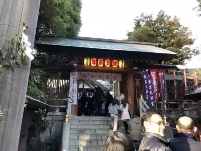東京大神宮の山門・神門