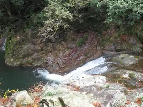 神龍八大龍王神社の周辺