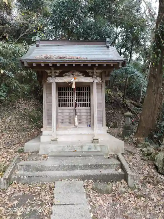 揚島天神社の本殿