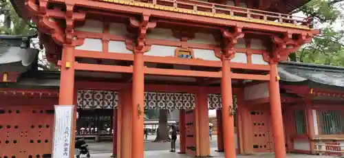 武蔵一宮氷川神社の山門