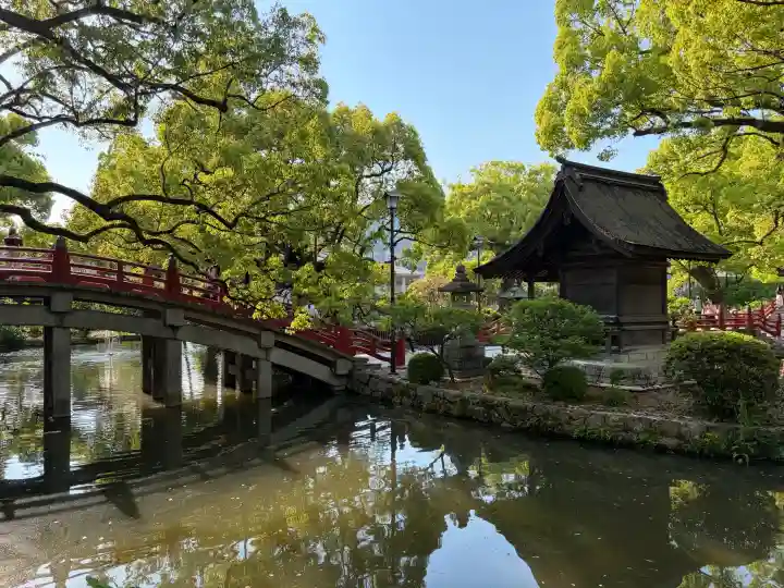 太宰府天満宮の{uncategorized: "未分類", other: "その他", undefined: "問題あり", building: "その他建物", grave: "お墓", sacred_gate: "鳥居", guardian: "狛犬", statue: "像", buddha: "仏像", history: "歴史", nature: "自然", garden: "庭園", animal: "動物", pagoda: "塔", temizu: "手水舎", mountain_gate: "山門・神門", sanctuary: "本殿・本堂", subordinate: "末社・摂社", art: "芸術", scenery: "景色", jizo: "地蔵", ema: "絵馬", goshuin: "御朱印", omikuji: "おみくじ", items: "授与品その他", amulet: "お守り", goshuincho: "御朱印帳", eats: "食事", festival: "お祭り", votive_dance: "神楽", shichigosan: "七五三参", wedding: "結婚式", experience: "体験その他", initially: "初詣", around: "周辺", anti_infection: "感染症対策"}