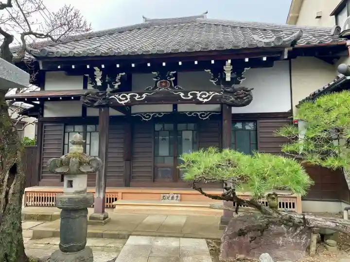 長運寺の{uncategorized: "未分類", other: "その他", undefined: "問題あり", building: "その他建物", grave: "お墓", sacred_gate: "鳥居", guardian: "狛犬", statue: "像", buddha: "仏像", history: "歴史", nature: "自然", garden: "庭園", animal: "動物", pagoda: "塔", temizu: "手水舎", mountain_gate: "山門・神門", sanctuary: "本殿・本堂", subordinate: "末社・摂社", art: "芸術", scenery: "景色", jizo: "地蔵", ema: "絵馬", goshuin: "御朱印", omikuji: "おみくじ", items: "授与品その他", amulet: "お守り", goshuincho: "御朱印帳", eats: "食事", festival: "お祭り", votive_dance: "神楽", shichigosan: "七五三参", wedding: "結婚式", experience: "体験その他", initially: "初詣", around: "周辺", anti_infection: "感染症対策"}