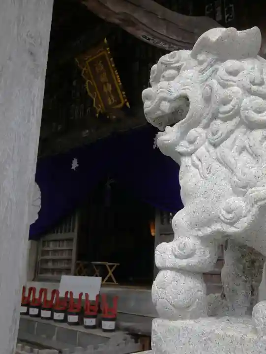 淺間神社(忍野八海)の狛犬