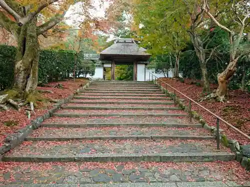 安楽寺の山門・神門
