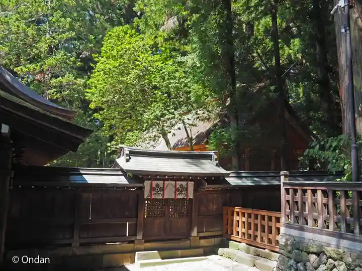 諏訪大社下社秋宮(長野県)