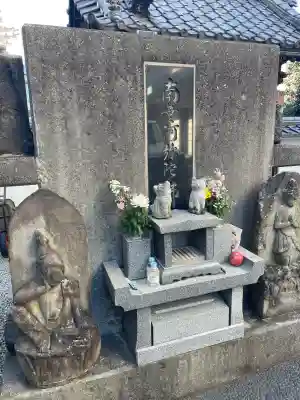 十方寺の{uncategorized: "未分類", other: "その他", undefined: "問題あり", building: "その他建物", grave: "お墓", sacred_gate: "鳥居", guardian: "狛犬", statue: "像", buddha: "仏像", history: "歴史", nature: "自然", garden: "庭園", animal: "動物", pagoda: "塔", temizu: "手水舎", mountain_gate: "山門・神門", sanctuary: "本殿・本堂", subordinate: "末社・摂社", art: "芸術", scenery: "景色", jizo: "地蔵", ema: "絵馬", goshuin: "御朱印", omikuji: "おみくじ", items: "授与品その他", amulet: "お守り", goshuincho: "御朱印帳", eats: "食事", festival: "お祭り", votive_dance: "神楽", shichigosan: "七五三参", wedding: "結婚式", experience: "体験その他", initially: "初詣", around: "周辺", anti_infection: "感染症対策"}