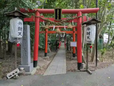 立木神社の{uncategorized: "未分類", other: "その他", undefined: "問題あり", building: "その他建物", grave: "お墓", sacred_gate: "鳥居", guardian: "狛犬", statue: "像", buddha: "仏像", history: "歴史", nature: "自然", garden: "庭園", animal: "動物", pagoda: "塔", temizu: "手水舎", mountain_gate: "山門・神門", sanctuary: "本殿・本堂", subordinate: "末社・摂社", art: "芸術", scenery: "景色", jizo: "地蔵", ema: "絵馬", goshuin: "御朱印", omikuji: "おみくじ", items: "授与品その他", amulet: "お守り", goshuincho: "御朱印帳", eats: "食事", festival: "お祭り", votive_dance: "神楽", shichigosan: "七五三参", wedding: "結婚式", experience: "体験その他", initially: "初詣", around: "周辺", anti_infection: "感染症対策"}