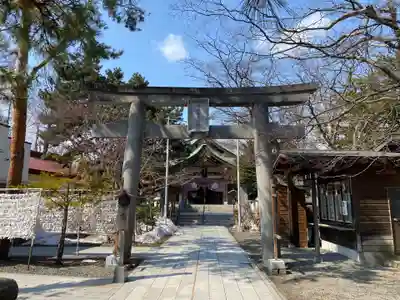 彌彦神社　(伊夜日子神社)の鳥居