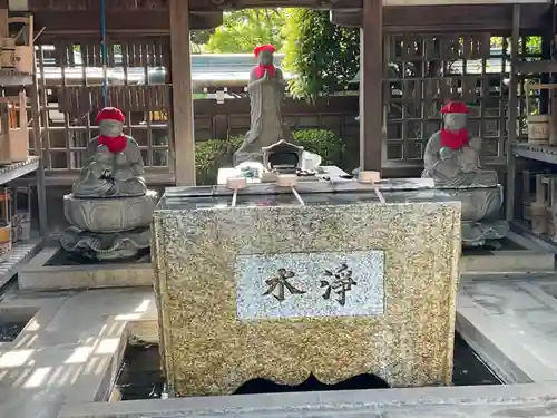 泉龍寺の手水舎