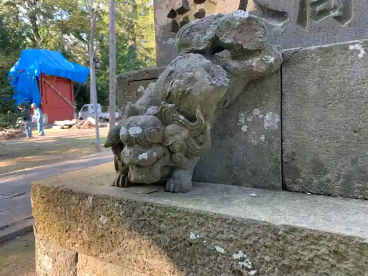飽富神社の狛犬