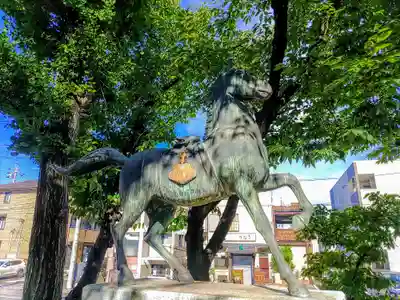 三狐神社(三孤神社)の狛犬