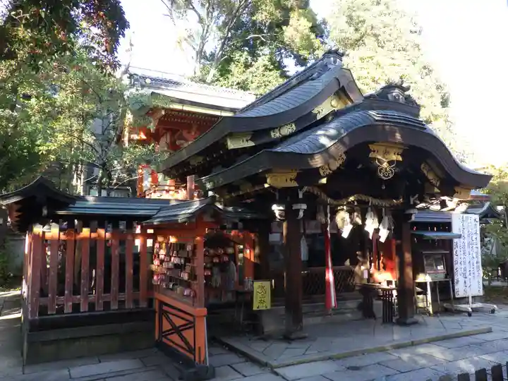 満足稲荷神社の本殿・本堂
