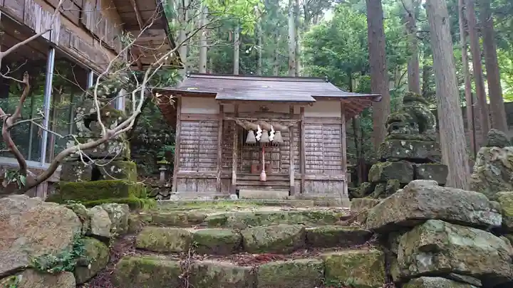 神倉神社の本殿・本堂