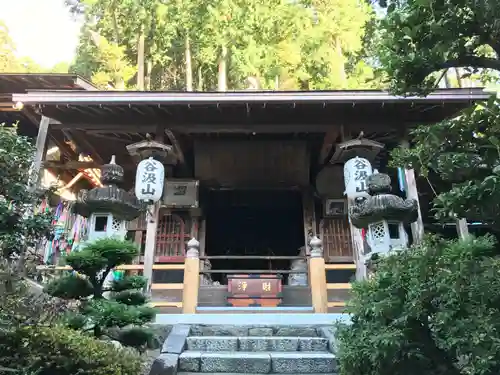 華厳寺の本殿・本堂