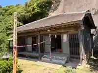 観音堂(大畑)の{uncategorized: "未分類", other: "その他", undefined: "問題あり", building: "その他建物", grave: "お墓", sacred_gate: "鳥居", guardian: "狛犬", statue: "像", buddha: "仏像", history: "歴史", nature: "自然", garden: "庭園", animal: "動物", pagoda: "塔", temizu: "手水舎", mountain_gate: "山門・神門", sanctuary: "本殿・本堂", subordinate: "末社・摂社", art: "芸術", scenery: "景色", jizo: "地蔵", ema: "絵馬", goshuin: "御朱印", omikuji: "おみくじ", items: "授与品その他", amulet: "お守り", goshuincho: "御朱印帳", eats: "食事", festival: "お祭り", votive_dance: "神楽", shichigosan: "七五三参", wedding: "結婚式", experience: "体験その他", initially: "初詣", around: "周辺", anti_infection: "感染症対策"}