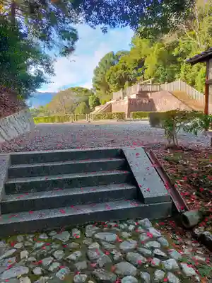 玉手丘上陵 (孝安天皇)(奈良県)