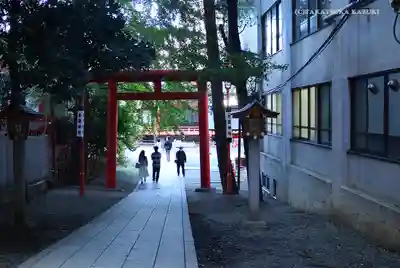 花園神社の鳥居