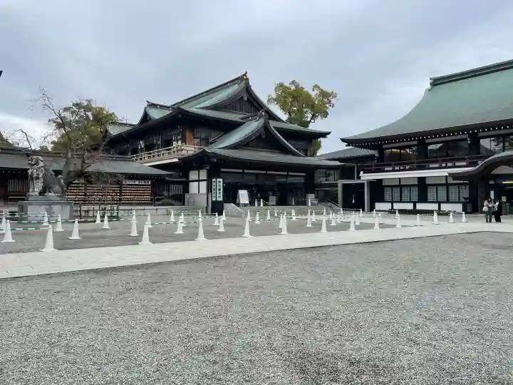 寒川神社の{uncategorized: "未分類", other: "その他", undefined: "問題あり", building: "その他建物", grave: "お墓", sacred_gate: "鳥居", guardian: "狛犬", statue: "像", buddha: "仏像", history: "歴史", nature: "自然", garden: "庭園", animal: "動物", pagoda: "塔", temizu: "手水舎", mountain_gate: "山門・神門", sanctuary: "本殿・本堂", subordinate: "末社・摂社", art: "芸術", scenery: "景色", jizo: "地蔵", ema: "絵馬", goshuin: "御朱印", omikuji: "おみくじ", items: "授与品その他", amulet: "お守り", goshuincho: "御朱印帳", eats: "食事", festival: "お祭り", votive_dance: "神楽", shichigosan: "七五三参", wedding: "結婚式", experience: "体験その他", initially: "初詣", around: "周辺", anti_infection: "感染症対策"}