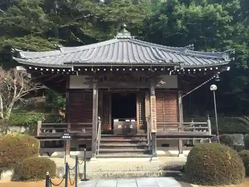 花山院菩提寺の本殿・本堂