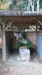 小新屋観音の建物その他