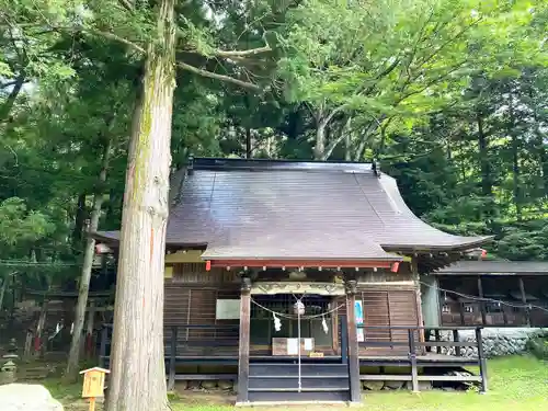 松尾神社の本殿