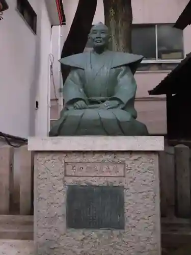 菅原神社の像