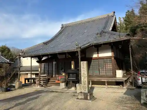 安楽寺の本殿・本堂