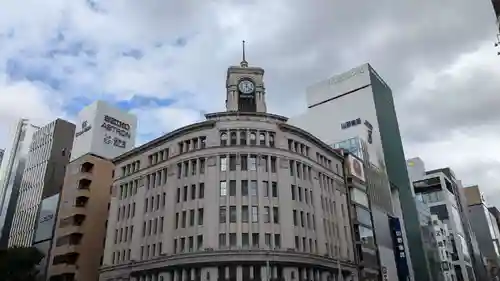 三囲神社銀座摂社の周辺