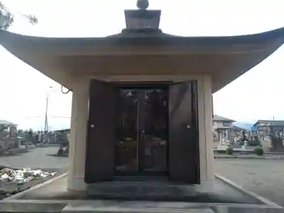 長遠寺の本殿・本堂