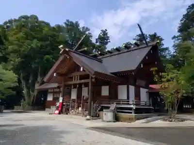 塚崎神明社の{uncategorized: "未分類", other: "その他", undefined: "問題あり", building: "その他建物", grave: "お墓", sacred_gate: "鳥居", guardian: "狛犬", statue: "像", buddha: "仏像", history: "歴史", nature: "自然", garden: "庭園", animal: "動物", pagoda: "塔", temizu: "手水舎", mountain_gate: "山門・神門", sanctuary: "本殿・本堂", subordinate: "末社・摂社", art: "芸術", scenery: "景色", jizo: "地蔵", ema: "絵馬", goshuin: "御朱印", omikuji: "おみくじ", items: "授与品その他", amulet: "お守り", goshuincho: "御朱印帳", eats: "食事", festival: "お祭り", votive_dance: "神楽", shichigosan: "七五三参", wedding: "結婚式", experience: "体験その他", initially: "初詣", around: "周辺", anti_infection: "感染症対策"}
