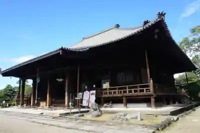 西大寺の本殿・本堂