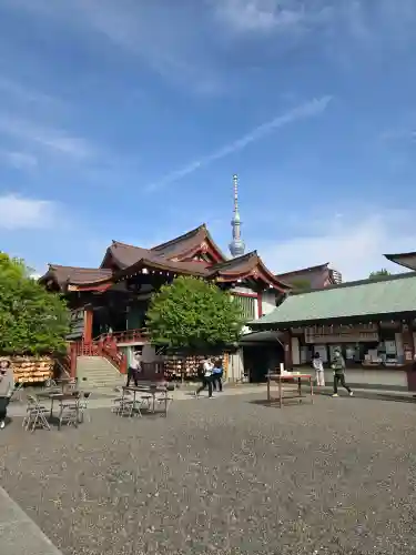 亀戸天神社の{uncategorized: "未分類", other: "その他", undefined: "問題あり", building: "その他建物", grave: "お墓", sacred_gate: "鳥居", guardian: "狛犬", statue: "像", buddha: "仏像", history: "歴史", nature: "自然", garden: "庭園", animal: "動物", pagoda: "塔", temizu: "手水舎", mountain_gate: "山門・神門", sanctuary: "本殿・本堂", subordinate: "末社・摂社", art: "芸術", scenery: "景色", jizo: "地蔵", ema: "絵馬", goshuin: "御朱印", omikuji: "おみくじ", items: "授与品その他", amulet: "お守り", goshuincho: "御朱印帳", eats: "食事", festival: "お祭り", votive_dance: "神楽", shichigosan: "七五三参", wedding: "結婚式", experience: "体験その他", initially: "初詣", around: "周辺", anti_infection: "感染症対策"}
