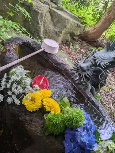 玉眞院玉川大師の手水舎