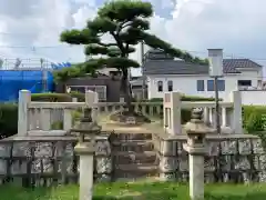 猪子石神社の建物その他