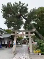 生島神社の鳥居