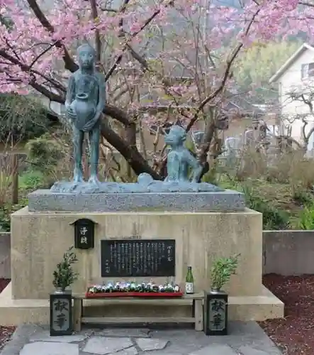 かっぱの寺 栖足寺の狛犬