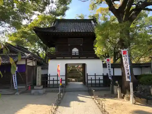 雲心寺の山門・神門