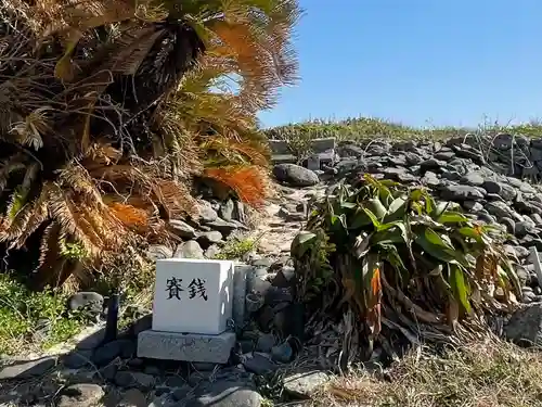 夢崎明神の建物その他