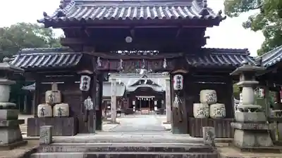 冠纓神社の山門・神門