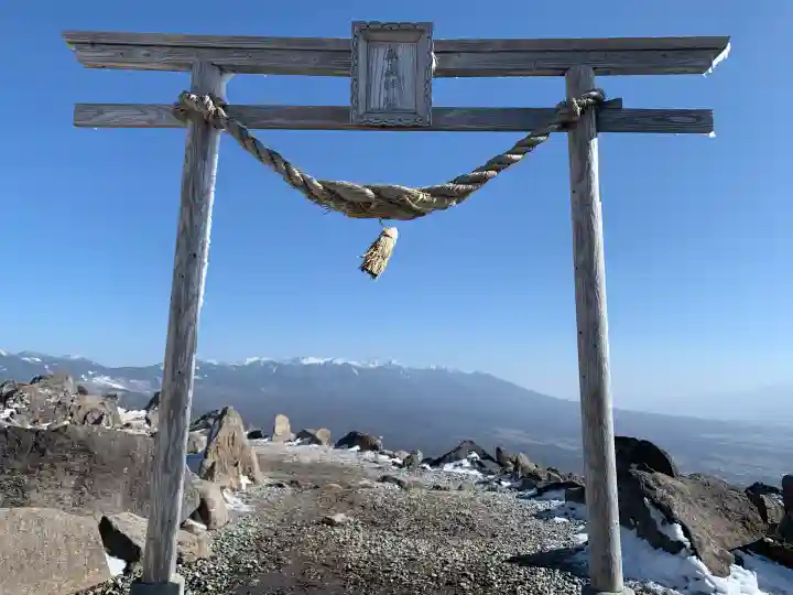 車山神社の{uncategorized: "未分類", other: "その他", undefined: "問題あり", building: "その他建物", grave: "お墓", sacred_gate: "鳥居", guardian: "狛犬", statue: "像", buddha: "仏像", history: "歴史", nature: "自然", garden: "庭園", animal: "動物", pagoda: "塔", temizu: "手水舎", mountain_gate: "山門・神門", sanctuary: "本殿・本堂", subordinate: "末社・摂社", art: "芸術", scenery: "景色", jizo: "地蔵", ema: "絵馬", goshuin: "御朱印", omikuji: "おみくじ", items: "授与品その他", amulet: "お守り", goshuincho: "御朱印帳", eats: "食事", festival: "お祭り", votive_dance: "神楽", shichigosan: "七五三参", wedding: "結婚式", experience: "体験その他", initially: "初詣", around: "周辺", anti_infection: "感染症対策"}