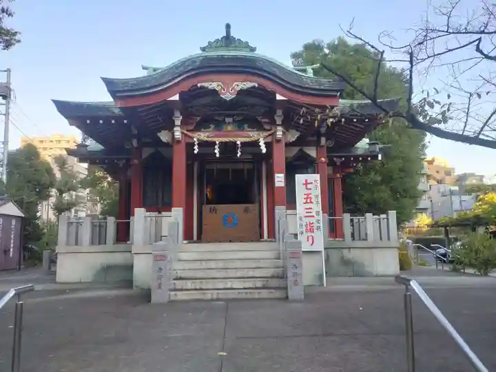 木場 洲﨑神社の本殿・本堂