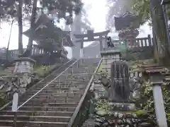 三峯神社の建物その他