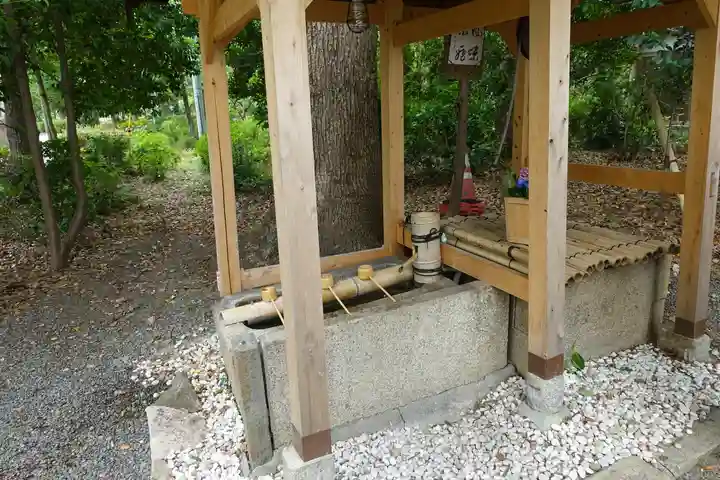 御殿山神社の手水舎
