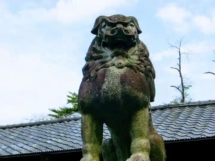 群馬県護国神社の狛犬