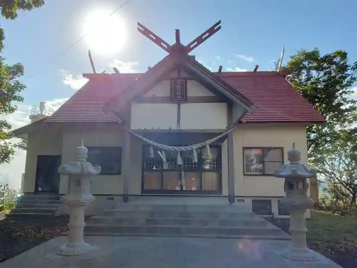 泊稲荷神社の本殿・本堂