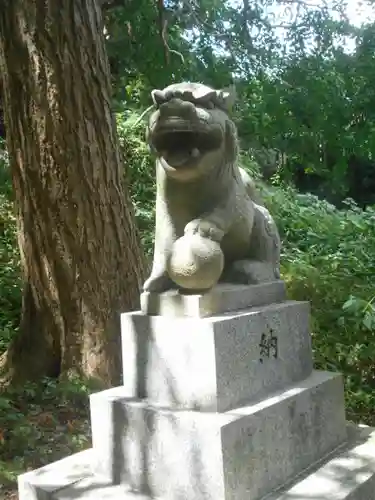 熊野神社の狛犬