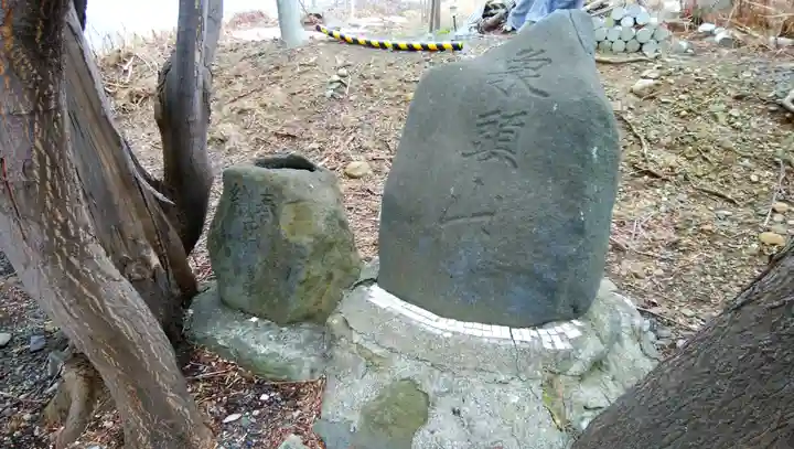 泊稲荷神社のその他建物