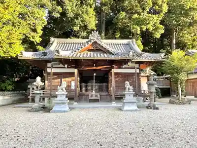 箕曲神社の本殿・本堂